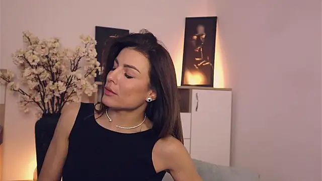 Misslullu online show from January 25, 2025, 8:00 am