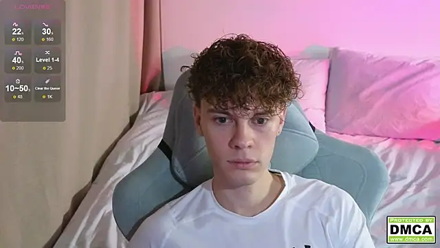 cute thomas online show from October 17, 2025, 5:59 pm