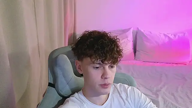 Snapshot of cute_thomas chatting on March 16, 2026, 7:51 pm cute thomas online show from March 16, 2026, 7:51 pm