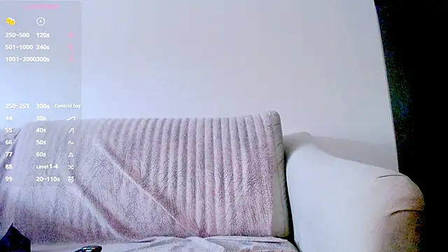 Snapshot of AmazingBitch chatting on February 18, 2025, 6:37 am AmazingBitch online show from February 18, 2025, 6:37 am