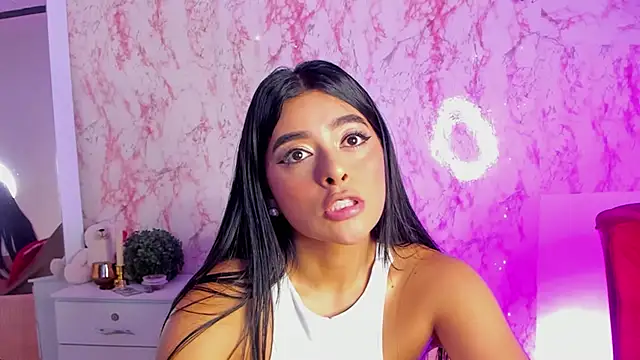 Snapshot of SophiieWilson_ chatting on November 8, 2025, 3:07 am SophiieWilson online show from November 8, 2025, 3:07 am