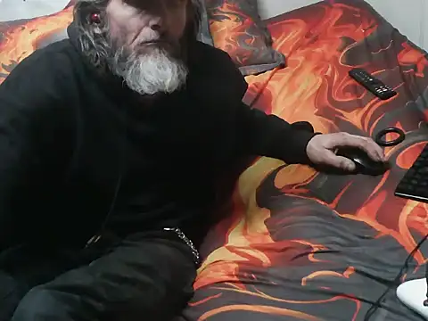Snapshot of Spotless_Load chatting on December 24, 2024, 2:32 am Spotless Load online show from December 24, 2024, 2:32 am