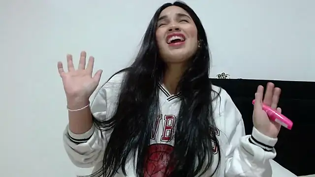 InocentHeaven1 online show from September 12, 2025, 6:41 pm