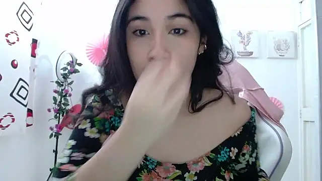 InocentHeaven1 online show from October 15, 2025, 1:33 pm