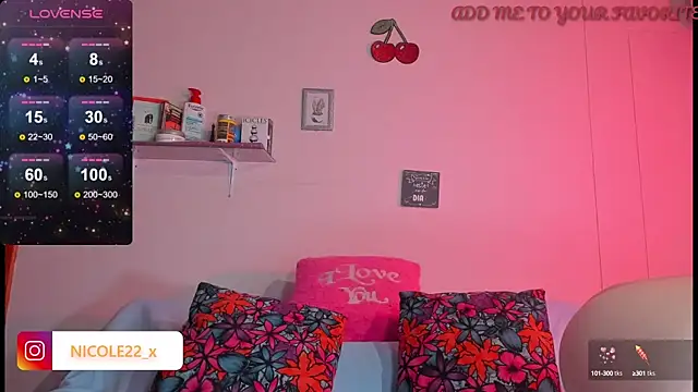 Snapshot of Nicole_x chatting on December 31, 2024, 10:34 pm Nicole x online show from December 31, 2024, 10:34 pm
