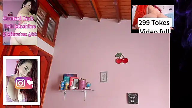 Snapshot of Nicole_x chatting on March 7, 2025, 5:49 pm Nicole x online show from March 7, 2025, 5:49 pm