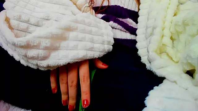 Snapshot of Persephoni chatting on February 3, 2025, 1:19 pm Persephoni online show from February 3, 2025, 1:19 pm