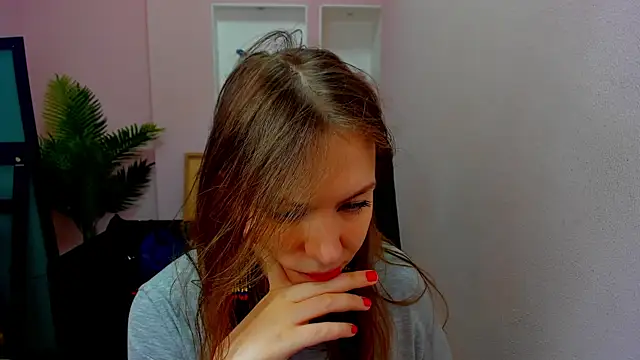 Snapshot of Persephoni chatting on October 19, 2025, 10:27 am Persephoni online show from October 19, 2025, 10:27 am