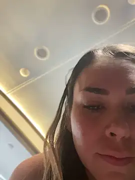 LeaGambit   online show from December 31, 2024, 7:07 pm