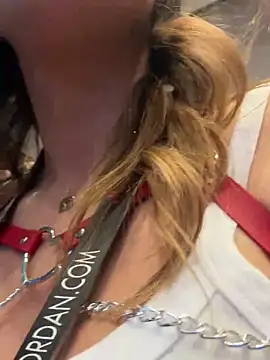 LeaGambit   online show from January 24, 2025, 12:20 am