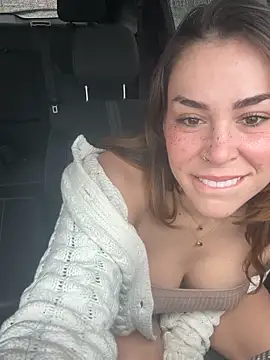 Snapshot of LeaGambit__ chatting on February 19, 2026, 6:15 pm LeaGambit online show from February 19, 2026, 6:15 pm