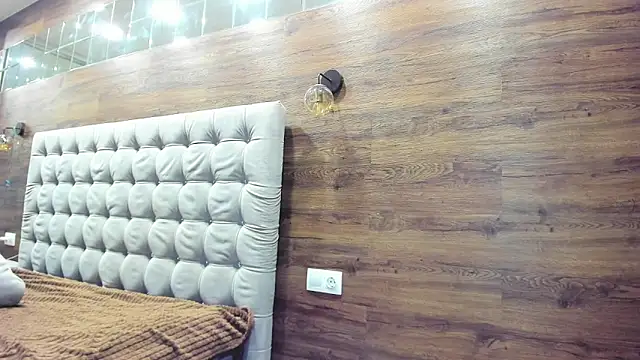 FitKate online show from November 14, 2025, 1:26 am