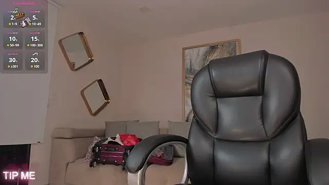 Snapshot of SophieBarnett chatting on March 6, 2026, 12:29 am SophieBarnett online show from March 6, 2026, 12:29 am