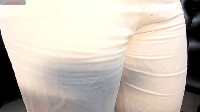 Snapshot of SophieBarnett chatting on March 26, 2026, 12:39 am SophieBarnett online show from March 26, 2026, 12:39 am