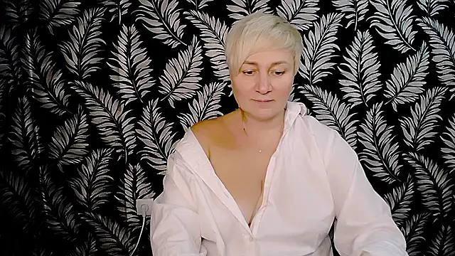 Olivia playful online show from December 1, 2024, 4:29 pm