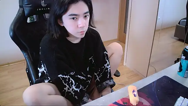 Snapshot of Judame_Aoi chatting on December 14, 2024, 6:20 pm Judame Aoi online show from December 14, 2024, 6:20 pm