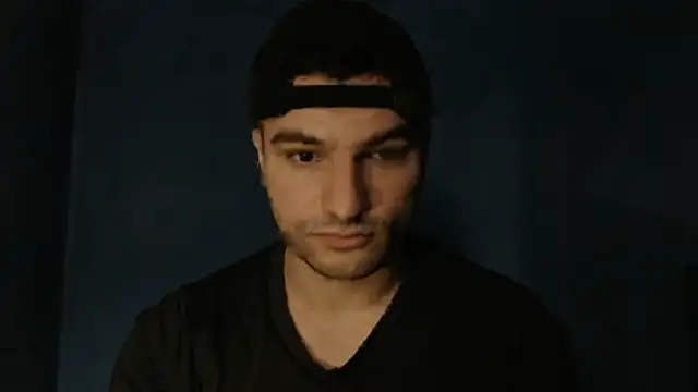 Snapshot of alex_blu chatting on May 14, 2026, 10:11 am alex blu online show from May 14, 2026, 10:11 am