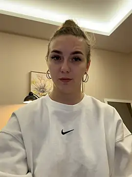 Janeee online show from January 20, 2025, 10:07 am