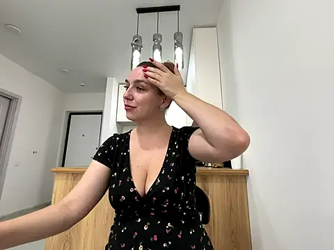 Janeee online show from November 5, 2025, 6:24 am