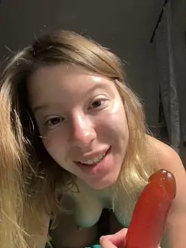 kimczii online show from November 24, 2025, 7:19 am