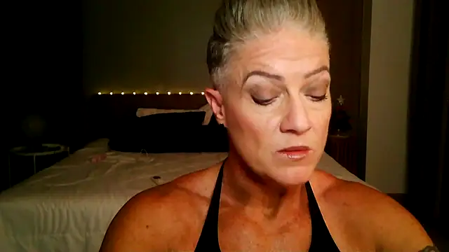 Devon2020 online show from December 17, 2025, 11:38 am