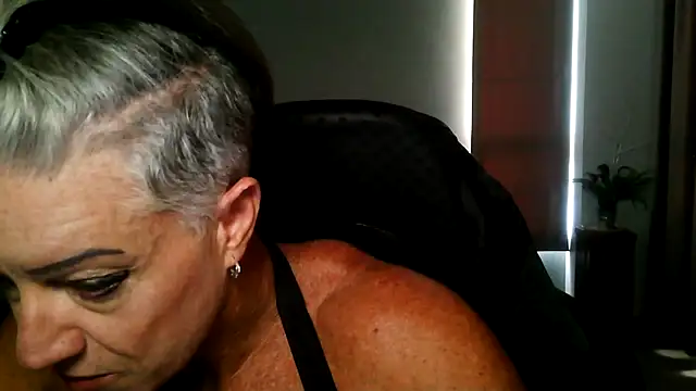 Devon2020 online show from March 23, 2026, 10:52 am