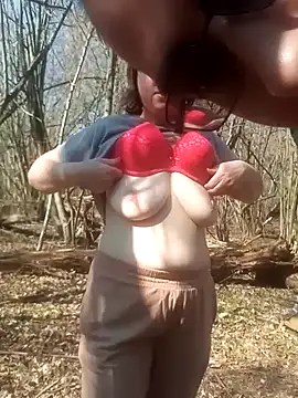 Snapshot of explored_romantic chatting on March 21, 2025, 11:01 am explored romantic online show from March 21, 2025, 11:01 am