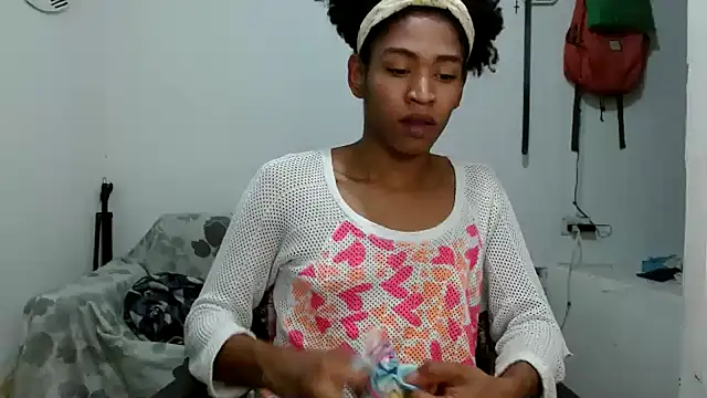 angelamarie1 online show from September 11, 2025, 3:06 am