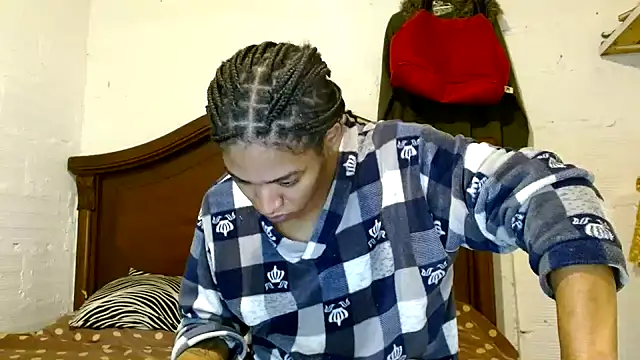 angelamarie1 online show from April 13, 2026, 9:09 pm