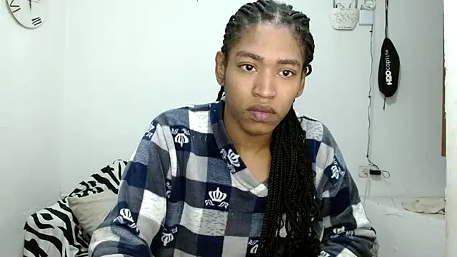 angelamarie1 online show from April 15, 2026, 12:23 pm