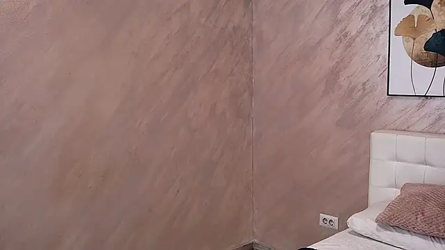 Snapshot of Sierra_Halle chatting on January 7, 2025, 11:56 pm Sierra Halle online show from January 7, 2025, 11:56 pm