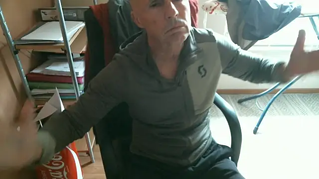 olibrius71 online show from January 10, 2026, 1:13 pm