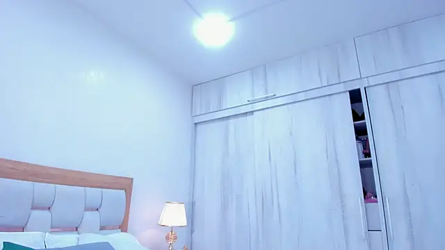 paola rodriguez online show from January 24, 2025, 7:18 pm