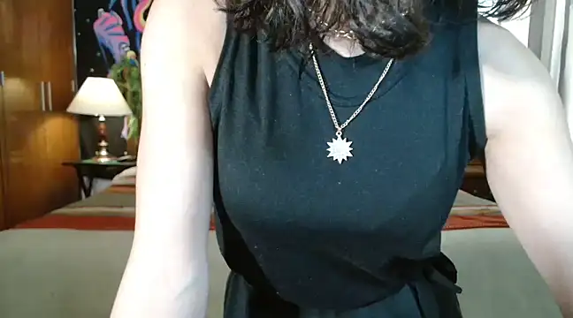 MINI Petite online show from December 10, 2024, 8:49 pm