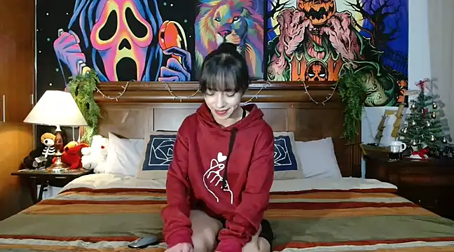 MINI Petite online show from December 22, 2024, 4:50 am