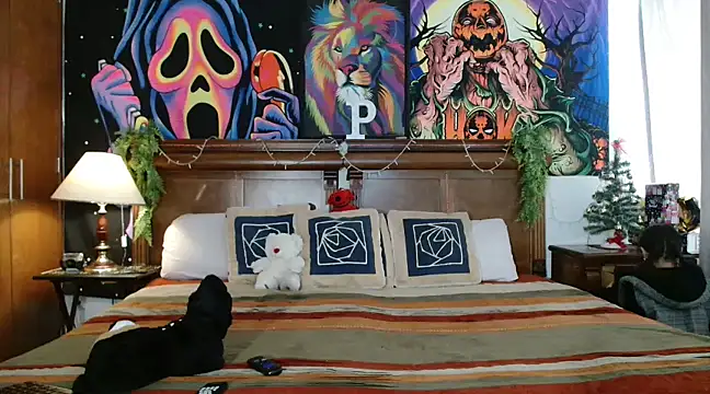 MINI Petite online show from December 23, 2024, 7:52 pm