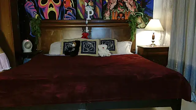 MINI Petite online show from January 8, 2025, 4:44 am