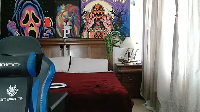 MINI Petite online show from February 12, 2025, 9:22 pm