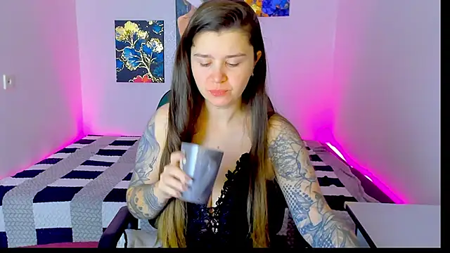 AmellyMilly online show from November 10, 2025, 4:17 pm