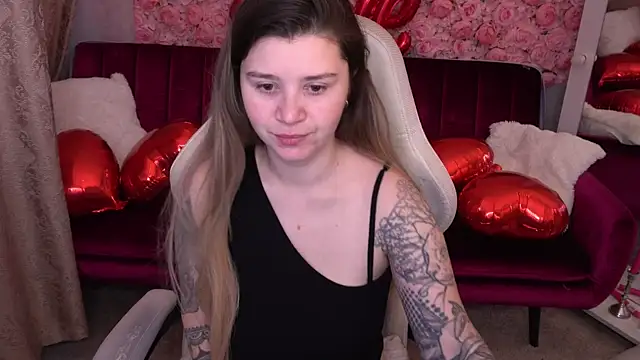 AmellyMilly online show from February 15, 2026, 6:43 am