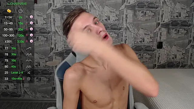 Snapshot of Oliver_Fresh chatting on December 20, 2025, 9:38 am Oliver Fresh online show from December 20, 2025, 9:38 am