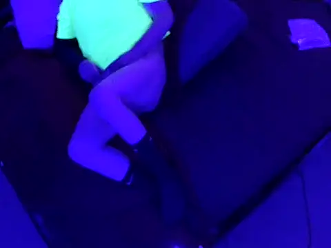 Snapshot of Time2playN303party chatting on October 6, 2025, 5:10 pm Time2playN303party online show from October 6, 2025, 5:10 pm