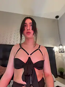 Snapshot of MiahWindsor chatting on May 24, 2026, 5:07 pm MiahWindsor online show from May 24, 2026, 5:07 pm
