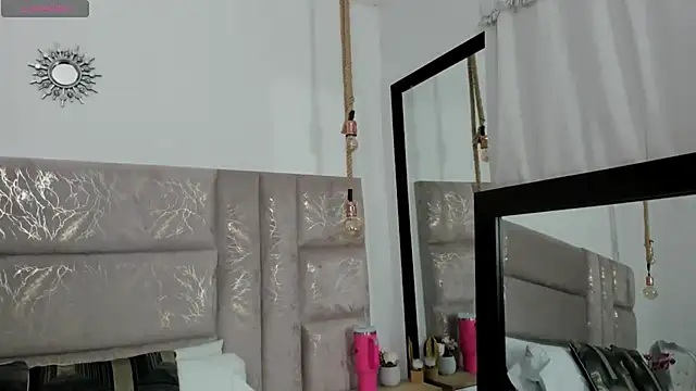 CeliWoods online show from April 15, 2026, 11:06 am