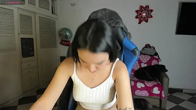 Miss Nicole online show from December 25, 2024, 1:20 am