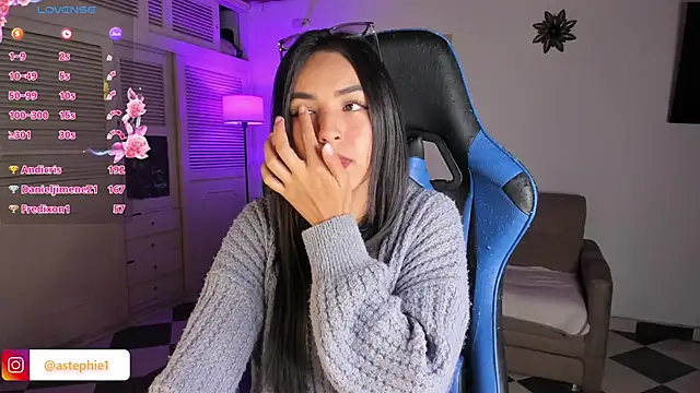 Miss Nicole online show from January 3, 2025, 4:22 am