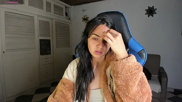 Miss Nicole online show from January 6, 2025, 1:42 am