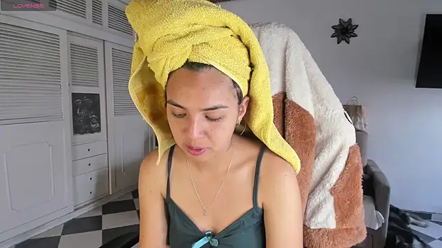 Miss Nicole online show from January 15, 2025, 8:48 pm