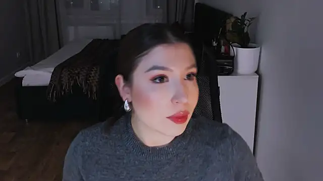 Eva Chris online show from October 24, 2025, 4:47 pm