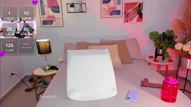 Misslaurenn online show from February 19, 2025, 1:08 am